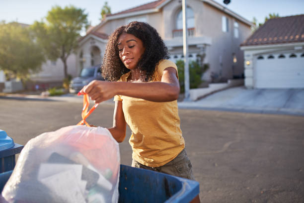 Yard Cleanup Services in Seaford, NY